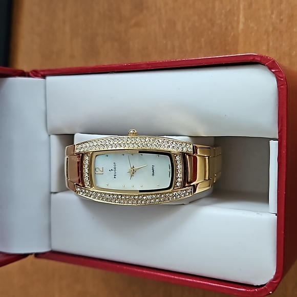 Peugeot Women's Crystal Gold Watch With Gold Strap Link Band - Picture 2 of 4